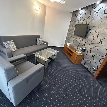 Hotel Crystal Janikowo Luaran gambar