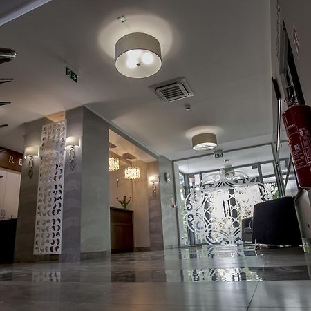 Hotel Crystal Janikowo Luaran gambar